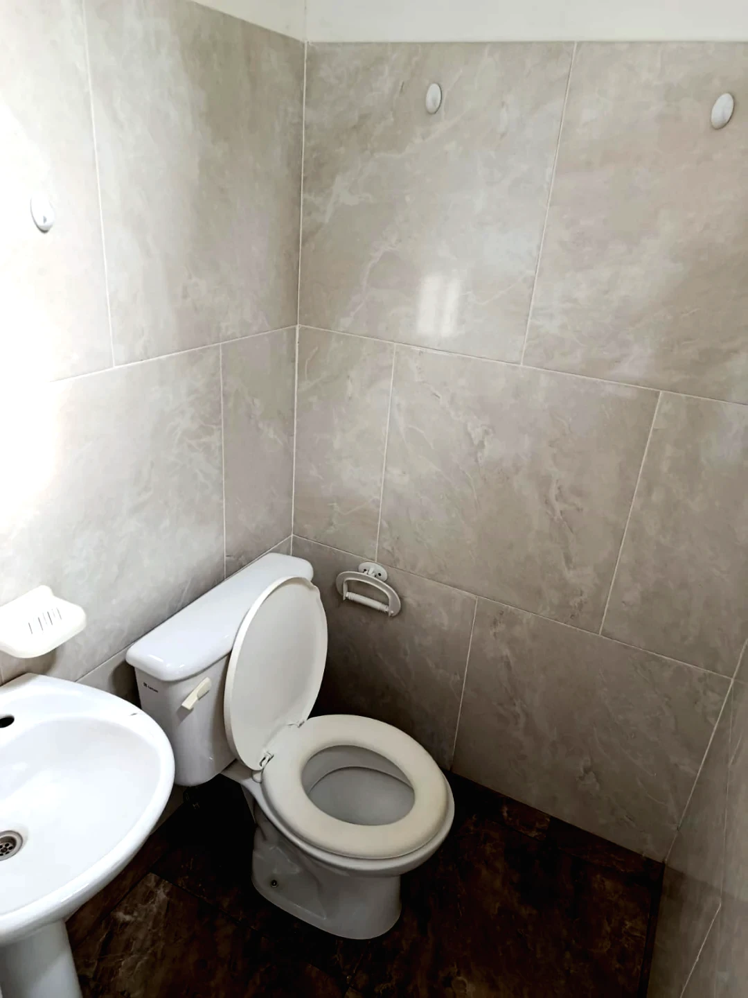 Local Comercial en ALQUILER – Av. Vivanco y Alte. Brown