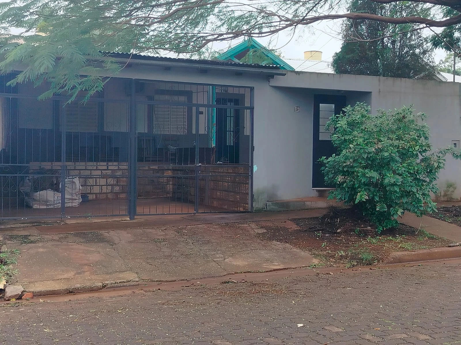 Casa en VENTA – Barrio Itaembé Miní