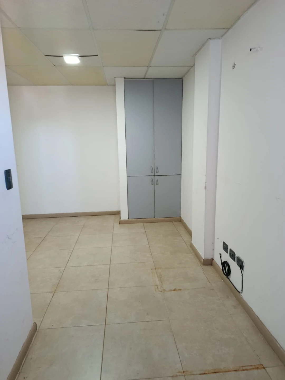 OFICINA en ALQUILER – Acevedo