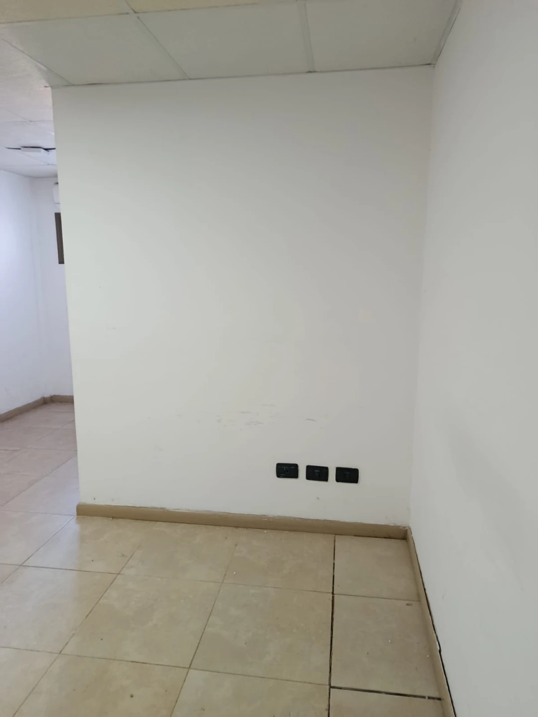 OFICINA en ALQUILER – Acevedo