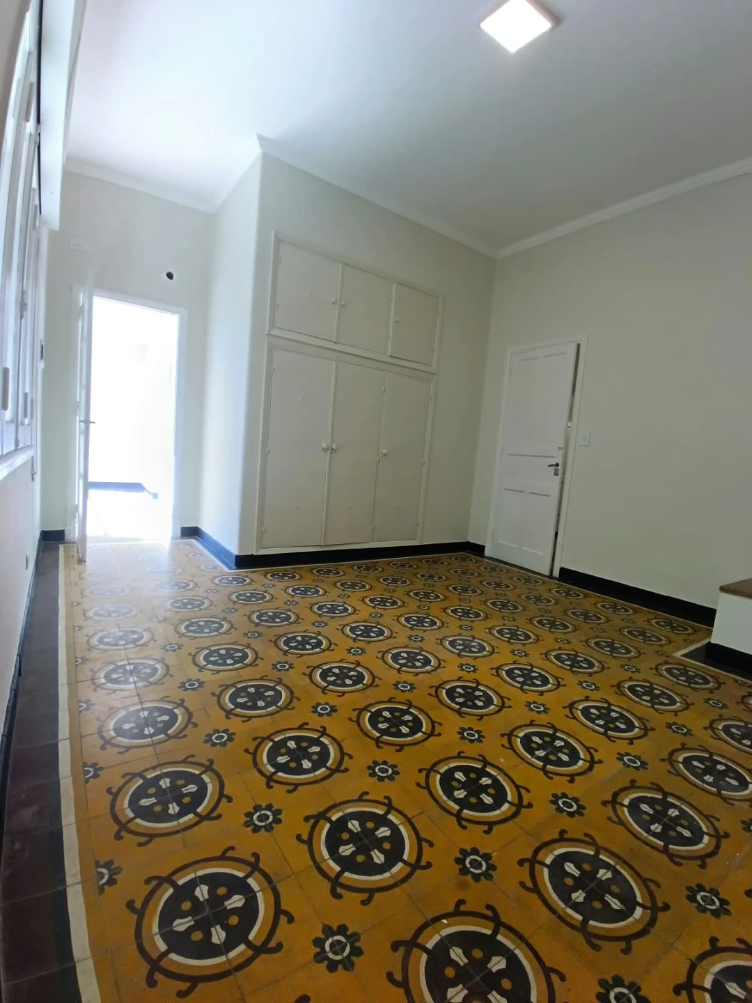 Dpto en ALQUILER – Micro Centro. Salta.