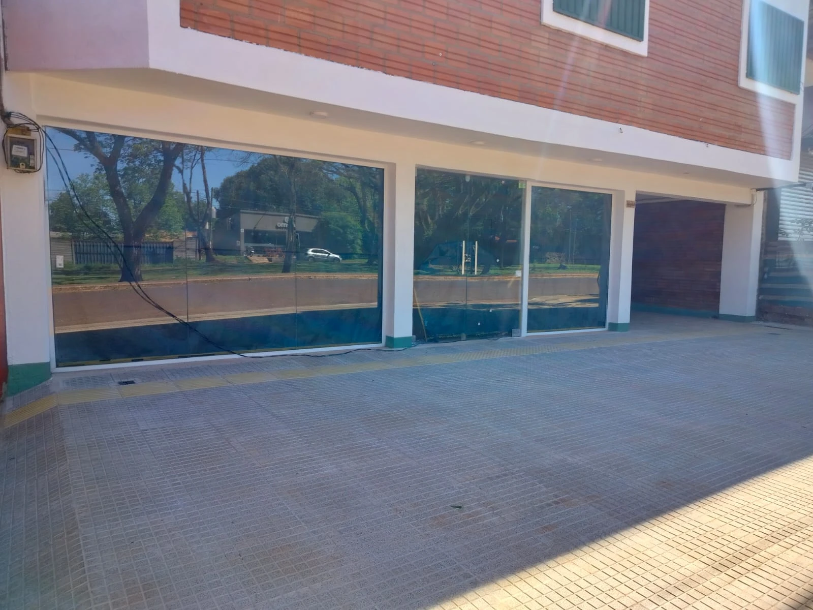 LOCAL COMERCIAL A ESTRENAR – EN ALQUILER