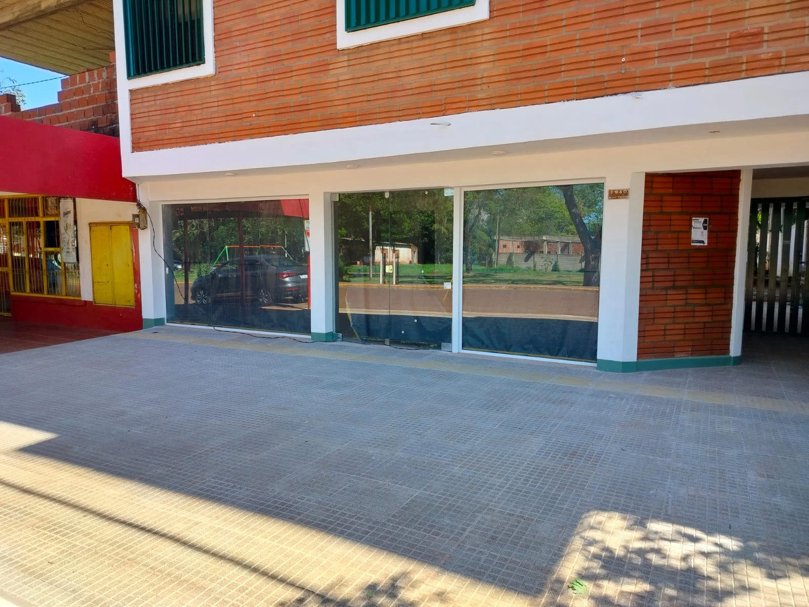 LOCAL COMERCIAL A ESTRENAR – EN ALQUILER