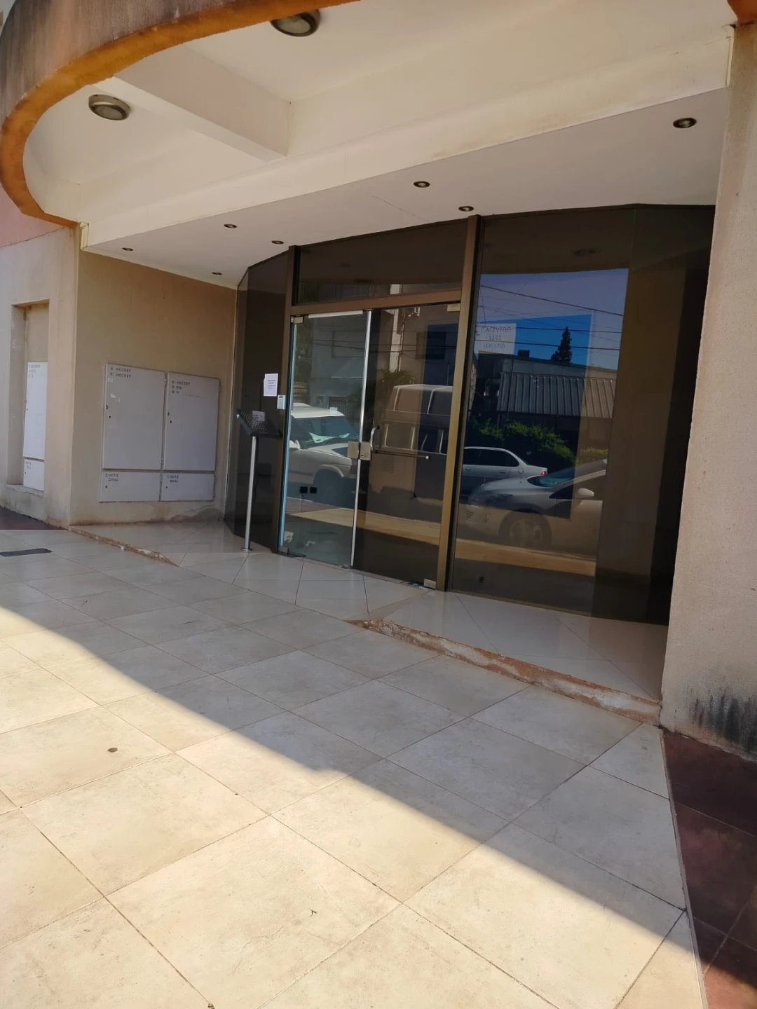 Oficina en ALQUILER – Edificio Fidelia 2do Piso