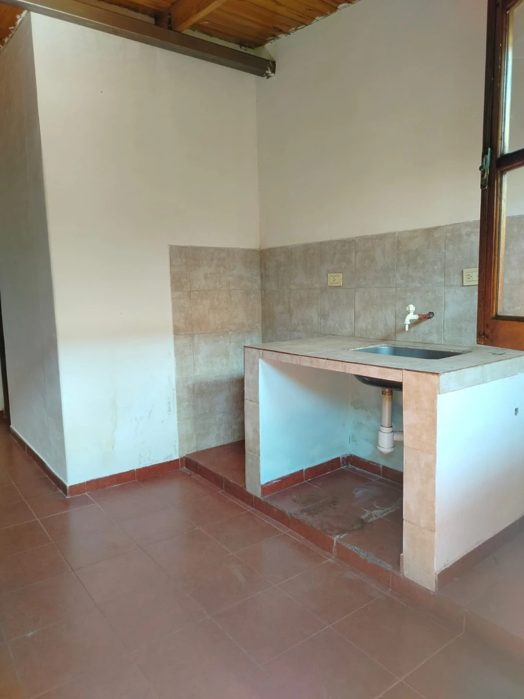Monoambiente en ALQUILER – Zona Campus UNaM